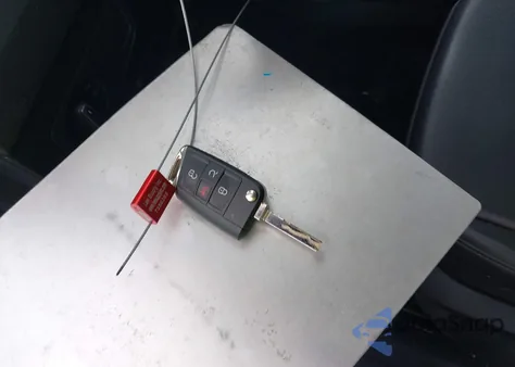 2020 Volkswagen Tiguan 2.0T Se/2.0T Se R-Line Black/2.0T Sel from USA, damaged, VIN 3VV3B7AX0LM027147